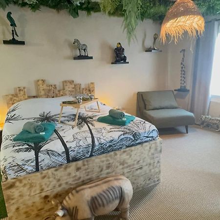 La Jungle De Sissy Bed & Breakfast Saintes-Maries-de-la-Mer Exterior photo