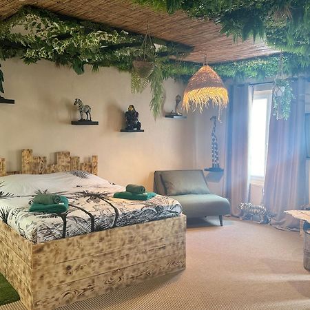 La Jungle De Sissy Bed & Breakfast Saintes-Maries-de-la-Mer Exterior photo